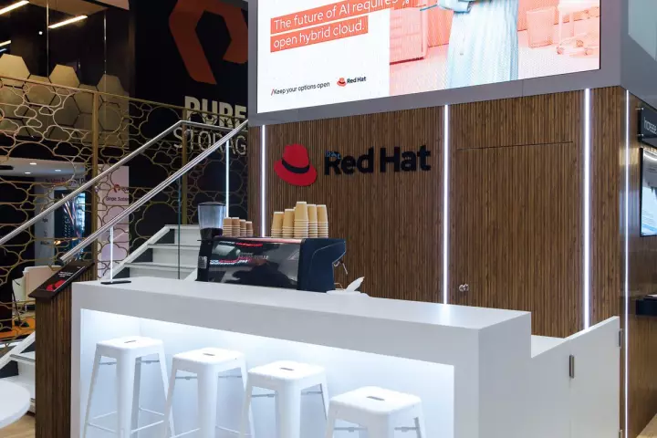 Red Hat Slide 404