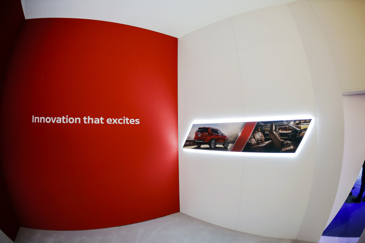 Nissan @ Dubai International Motor Show Slide 87